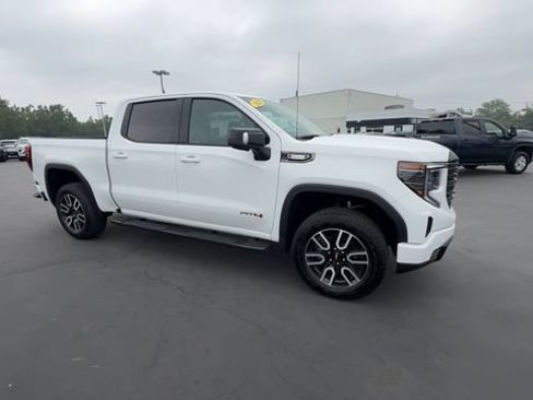 Used 2025 GMC Sierra 1500 AT4 w/ AT4 Premium Package AWD/4WD image 2
