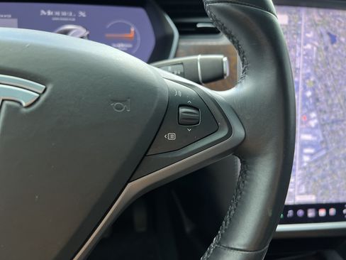 Used 2020 Tesla Model X Long Range AWD/4WD image 20