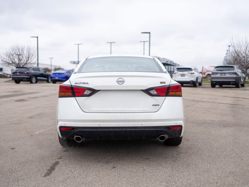Used 2024 Nissan Altima 2.5 SR image 19