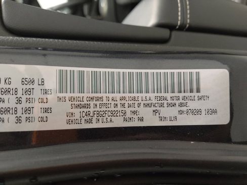 Used 2015 Jeep Grand Cherokee Limited image 33