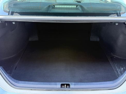 Used 2020 Toyota Camry SE image 13