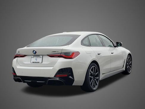 New 2026 BMW i4 xDrive40i image 5