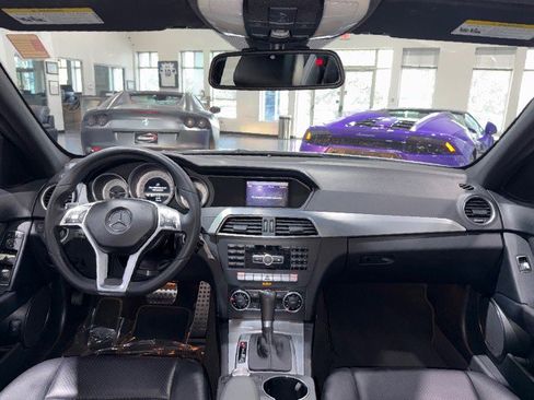 Used 2013 Mercedes-Benz C 250 Sedan image 23