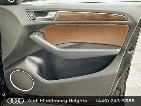 Used 2017 Audi Q5 2.0T Premium Plus w/ Technology Package image 30