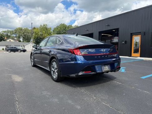 Used 2021 Hyundai Sonata SEL FWD image 2