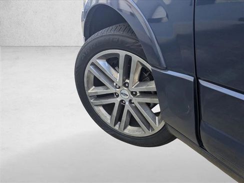 Used 2016 Ford Expedition EL Limited w/ Equipment Group 301A image 7