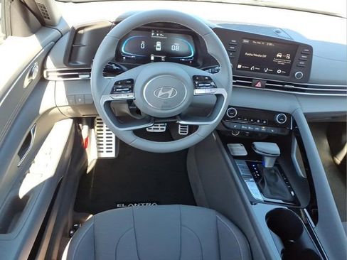 New 2026 Hyundai Elantra SEL Sport image 11