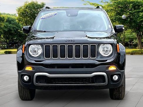 Used 2023 Jeep Renegade Latitude AWD/4WD image 3