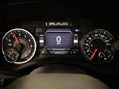 Used 2023 RAM 1500 Laramie AWD/4WD image 27