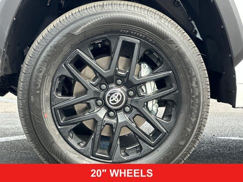 New 2026 Toyota Tundra Limited AWD/4WD image 31