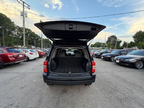 Used 2015 Jeep Patriot High Altitude AWD/4WD image 17
