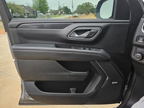 Used 2024 Chevrolet Tahoe RST w/ Luxury Package RWD image 9