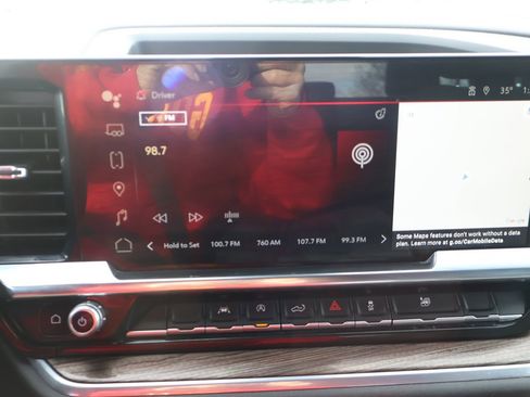 Used 2024 GMC Sierra 1500 Elevation image 41