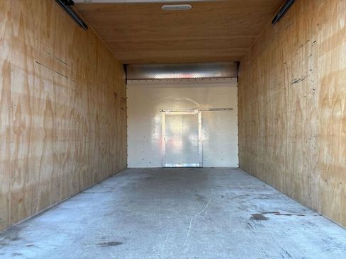 Used 2022 GMC Savana 3500 w/ Power Convenience Package image 5