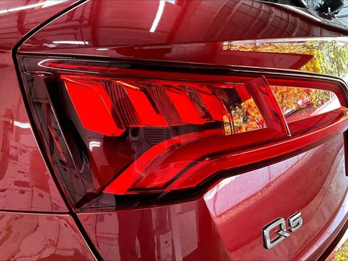 Used 2018 Audi Q5 2.0T Premium Plus w/ Premium Plus Package image 32