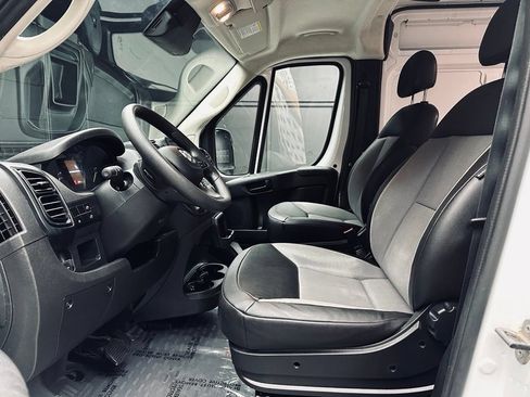 Used 2025 RAM ProMaster 3500 w/ Convenience Group FWD image 18