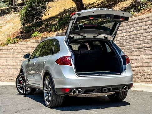Used 2011 Porsche Cayenne Turbo AWD/4WD image 20