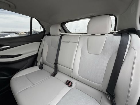 Used 2022 Buick Encore GX Select w/ Sport Touring Package image 27