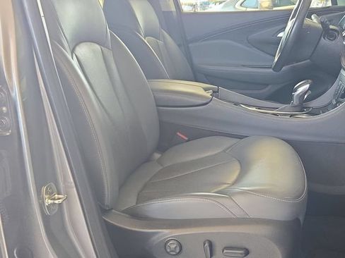 Used 2020 Buick Envision Essence FWD image 28