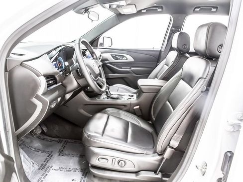 Used 2023 Chevrolet Traverse LT w/ LPO, Floor Liner Package AWD/4WD image 26