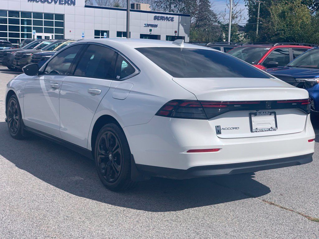 Used 2024 Honda Accord EX image 4