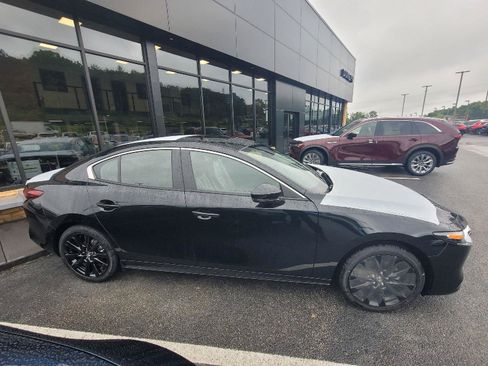 New 2026 MAZDA MAZDA3 Carbon AWD/4WD image 4