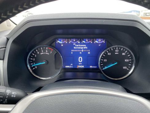 Used 2024 Ford Expedition XLT AWD/4WD image 29