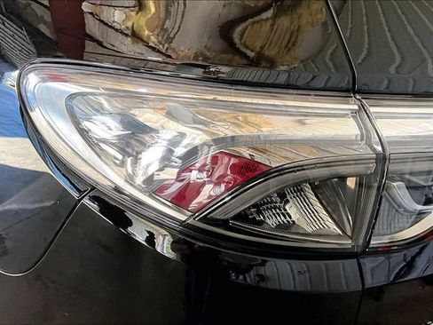 Certified 2024 Buick Enclave Avenir w/ Trailering Package, 5000 lbs. AWD/4WD image 8