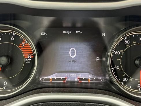 Used 2017 Jeep Cherokee Overland w/ Technology Group AWD/4WD image 14