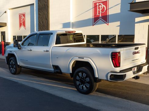 Used 2024 GMC Sierra 3500 Denali w/ Denali Reserve Package image 53