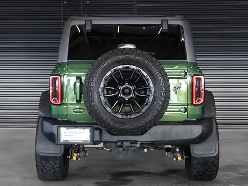 Used 2023 Ford Bronco Outer Banks w/ Sasquatch Package image 11