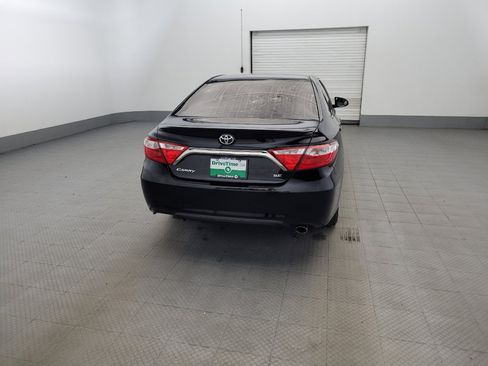 Used 2017 Toyota Camry SE w/ Protection Package (Q2) FWD image 7