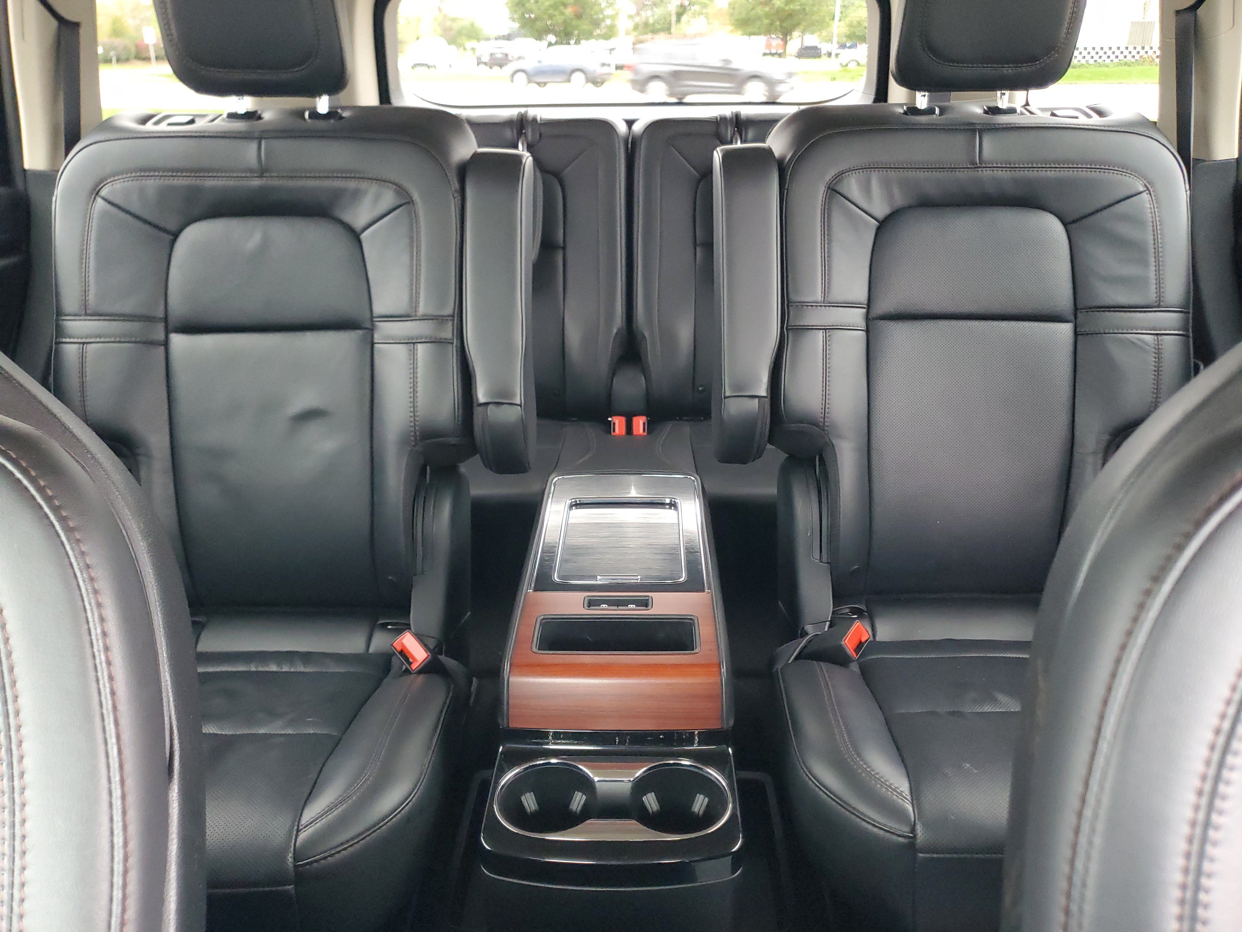 Certified 2024 Lincoln Aviator Reserve w/ Equipment Group 201A AWD/4WD image 19