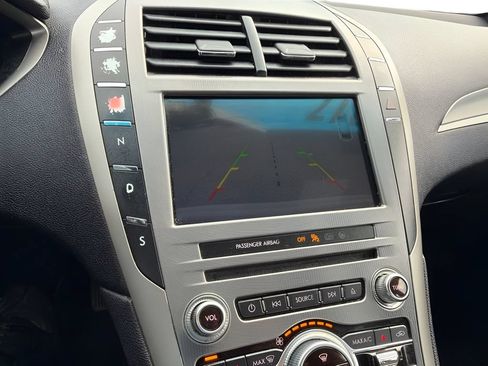 Used 2017 Lincoln MKZ Premiere FWD image 30