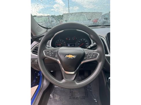Used 2023 Chevrolet Malibu LT image 17