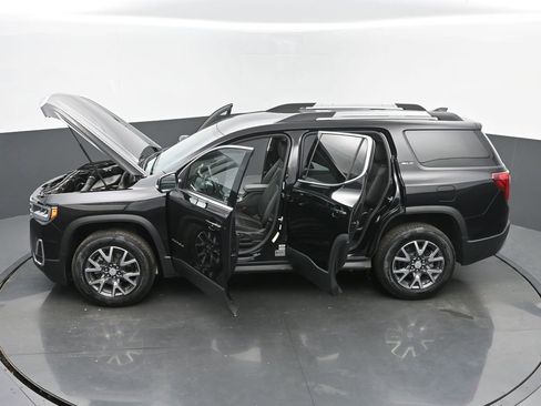 Used 2023 GMC Acadia SLT image 65