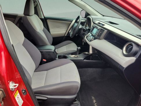 Used 2015 Toyota RAV4 XLE image 19