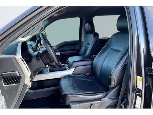 Used 2018 Ford F250 Lariat w/ FX4 Off-Road Package image 16