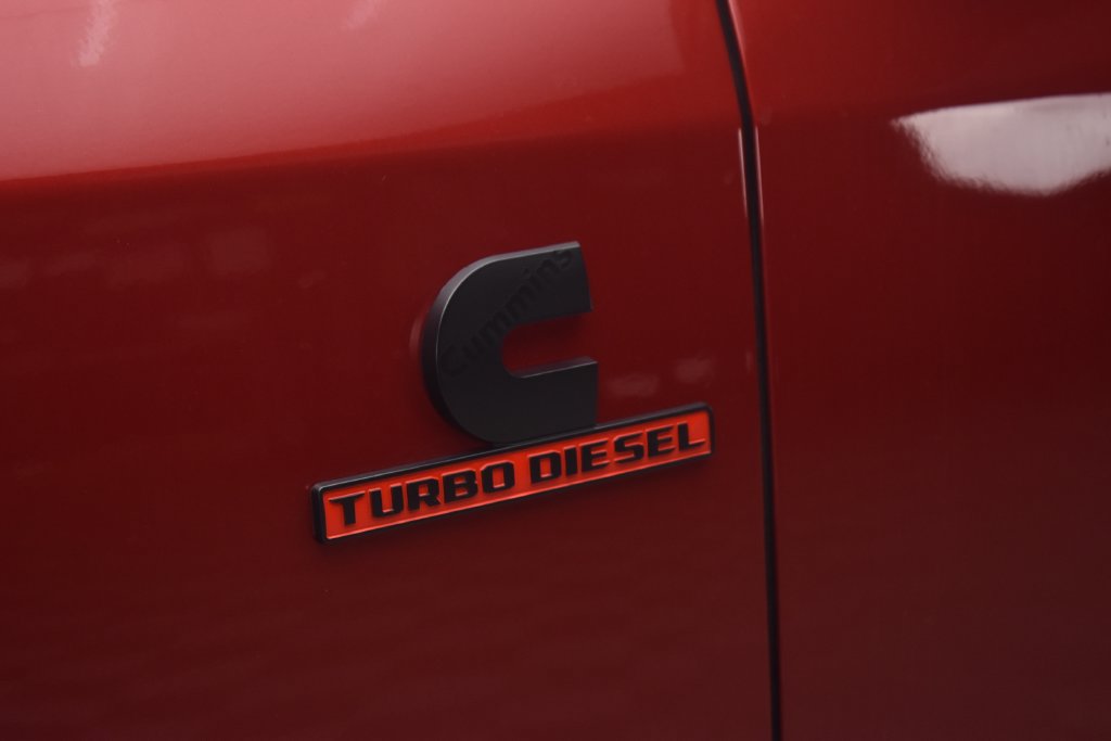 New 2026 RAM 3500 Laramie AWD/4WD image 19
