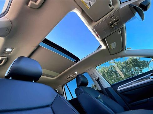 Used 2019 Volkswagen Atlas SEL image 13