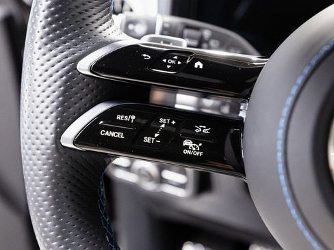 Used 2025 Mercedes-Benz G 580 w/ EQ Technology image 11