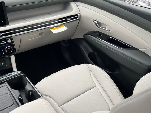 New 2026 Hyundai Tucson Limited AWD/4WD image 17