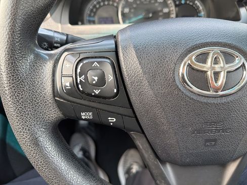 Used 2015 Toyota Camry LE FWD image 43