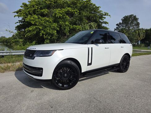 Certified 2025 Land Rover Range Rover Autobiography AWD/4WD image 1
