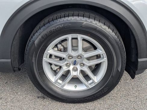 New 2026 Ford Explorer Active w/ Active Comfort Package image 11