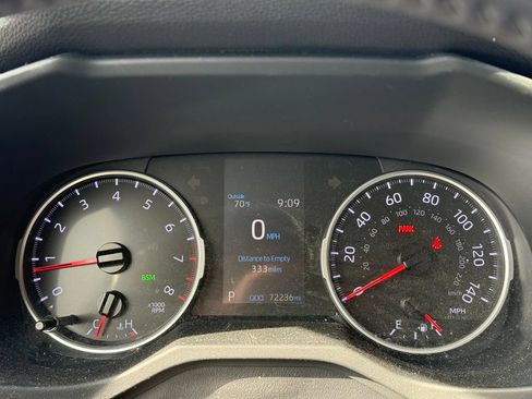 Used 2019 Toyota RAV4 XLE Premium w/ Cold Weather Package AWD/4WD image 10