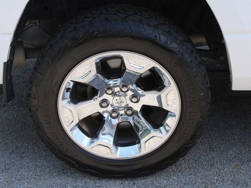 Used 2021 RAM 1500 Big Horn AWD/4WD image 39
