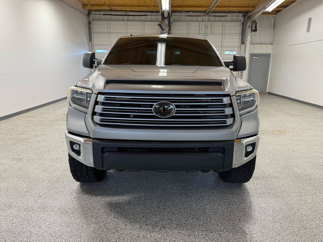 Used 2018 Toyota Tundra Limited AWD/4WD image 3