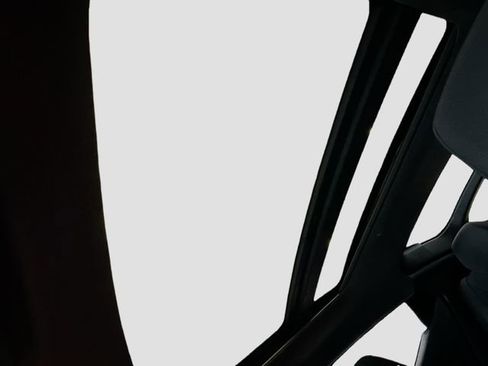 Used 2017 Hyundai Veloster Value Edition image 23