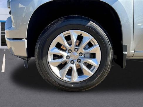 Certified 2024 Chevrolet Silverado 1500 Custom AWD/4WD image 37
